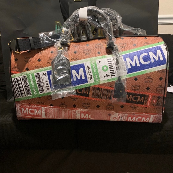 MCM Travel Bag - Picture 2 of 3